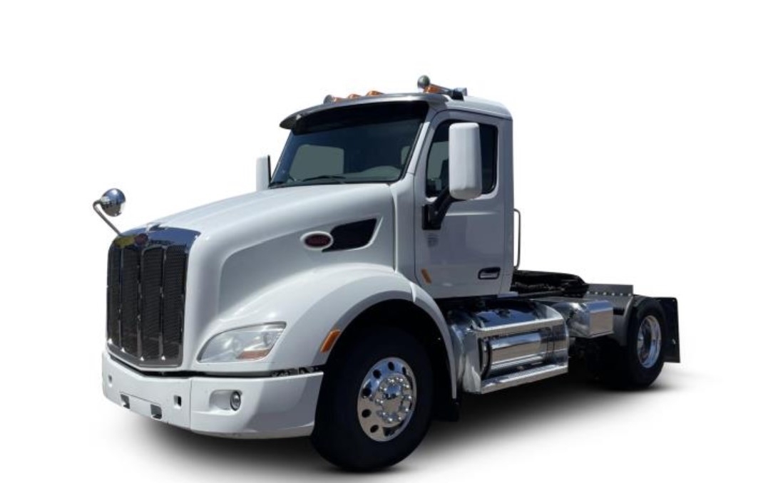 2015 PETERBILT 579